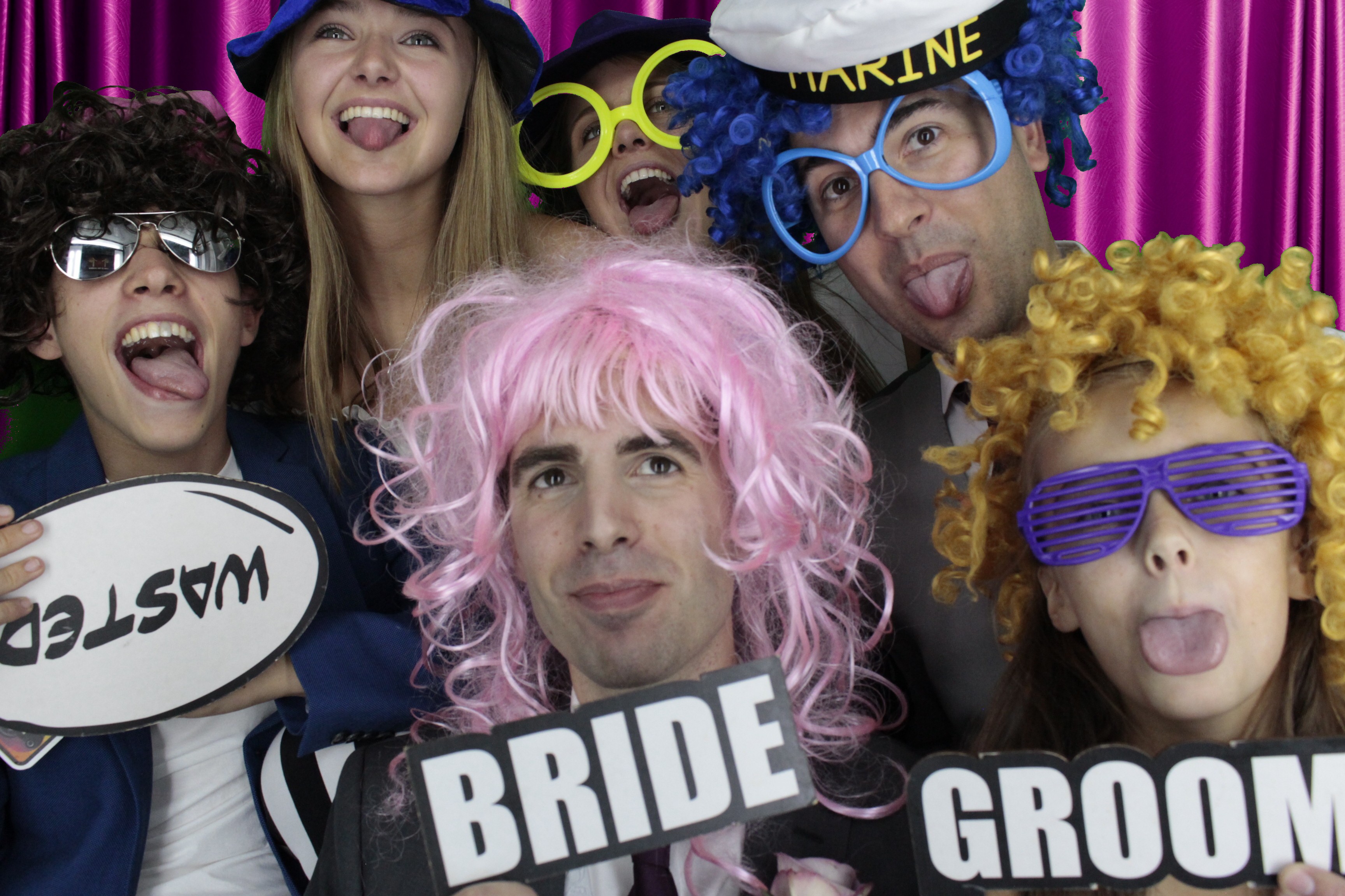 Mr & Mrs Brooks | View more photos from the event at gallery.myphotoboothexperience.co.uk/u/MyPhotoBoothExperienceLtd/Mr-Mrs-Brooks